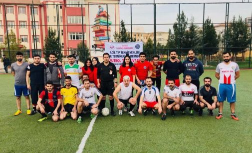 Sağlıkçıları Yeşil Sahalarda Buluşturan Futbol Turnuvası Düzenlendi