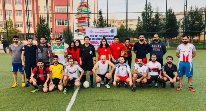 Sağlıkçıları Yeşil Sahalarda Buluşturan Futbol Turnuvası Düzenlendi